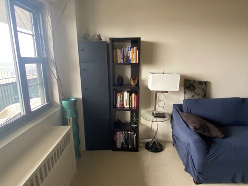 Cozy 1-bedroom apartment in charming Bronx with AC