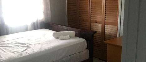 3 Schlafzimmer, Bügeleisen/Bügelbrett, WLAN, Bettwäsche