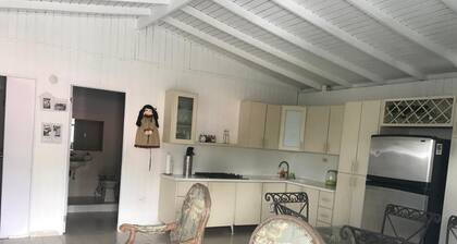 Enjoyable 2nd story, 3-bedroom house with AC in Coamo, PR