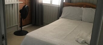 Enjoyable 2nd story, 3-bedroom house with AC in Coamo, PR