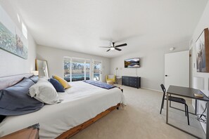 6 bedrooms, desk, iron/ironing board, travel crib - Shalimar - HUGE HOME- ASU-6 bed 3 bath-Heated Pool (Tempe)