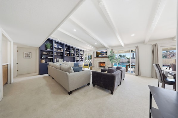 Smart TV, fireplace, video games, DVD player