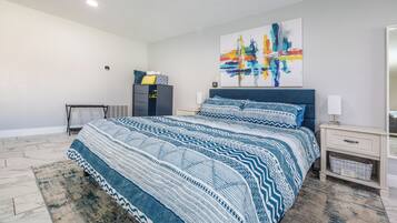1 habitación, tabla de planchar con plancha, internet y ropa de cama