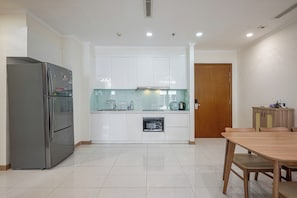 Appartement Ville, balcon, vue ville | Bureau, espace de travail pour ordinateur portable, Wi-Fi gratuit