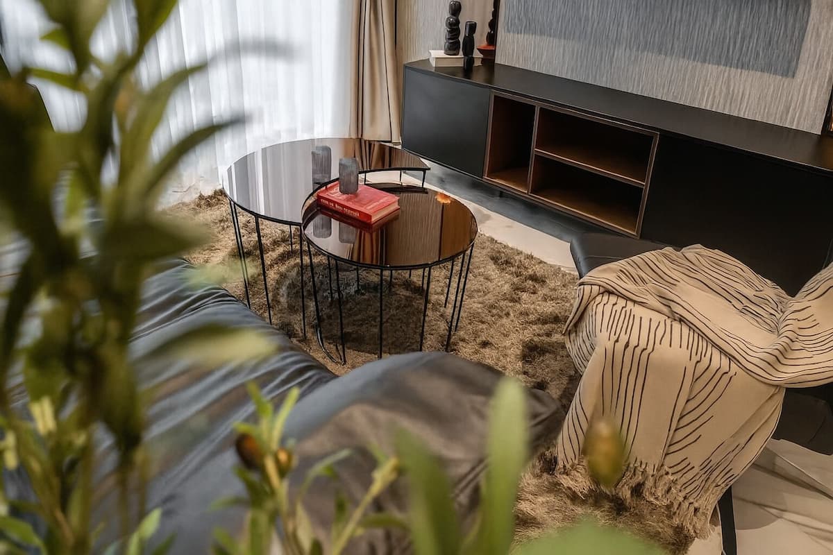 Kaupunkihuoneisto, 2 makuuhuonetta, parveke, kaupunkinäköala | Allergiatestatut vuodevaatteet, minibaari, yksilöllisesti sisustettu