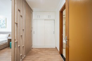 City-Apartment, Balkon, Stadtblick