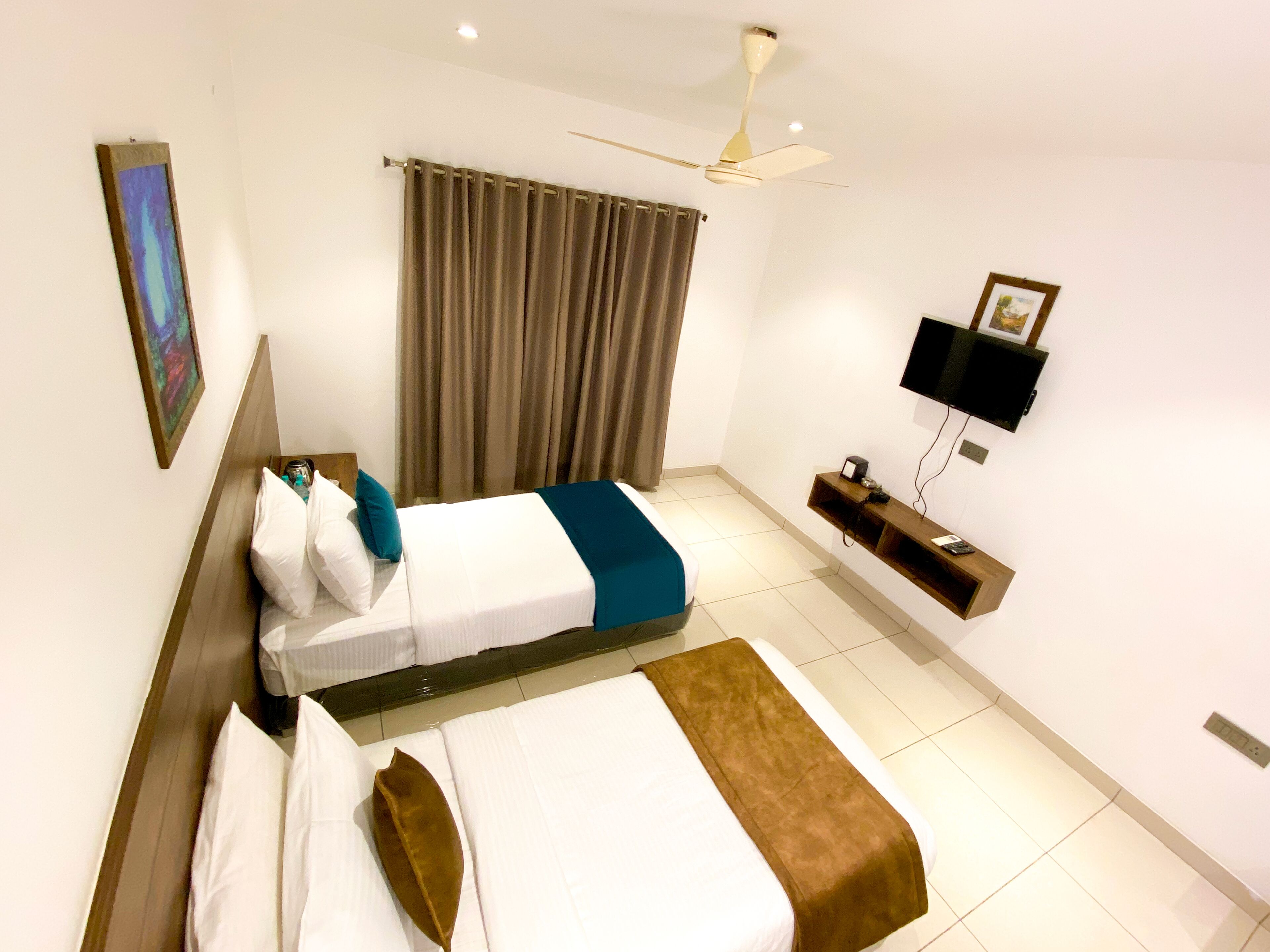 Deluxe Double Room, 1 Double Bed, Vineyard View, Tower | Exterior