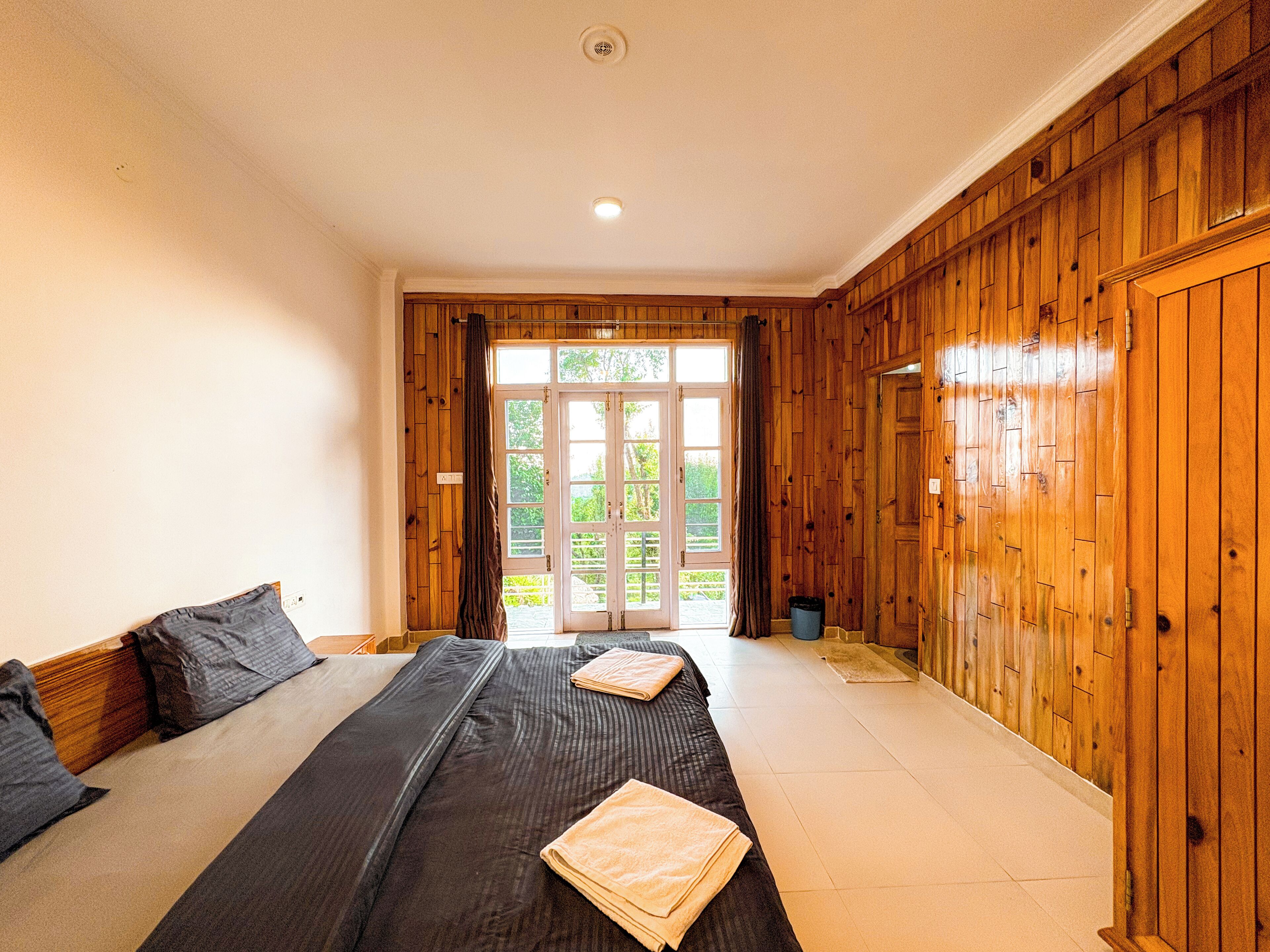 ห้องสแตนดาร์ดดับเบิล, ลานระเบียง, วิวภูเขา | Wi-Fi ฟรี