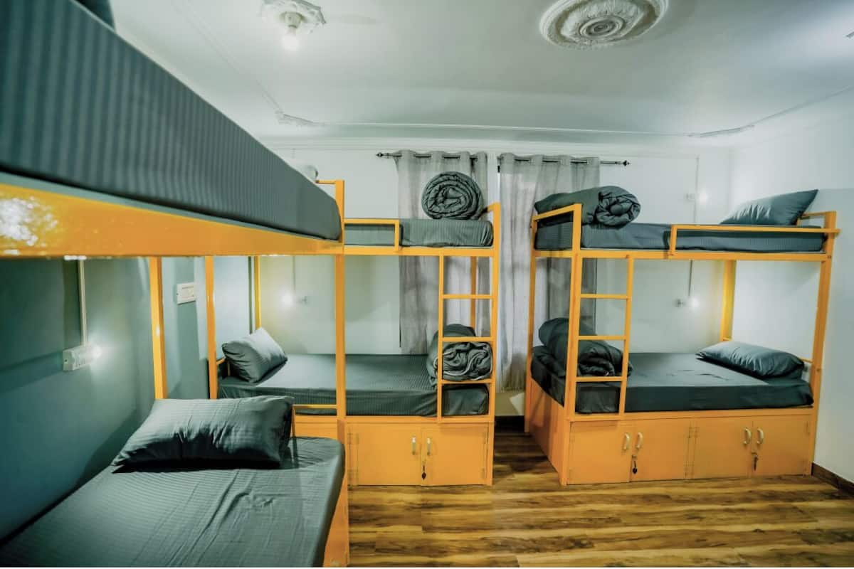 Shared Dormitory | Free WiFi