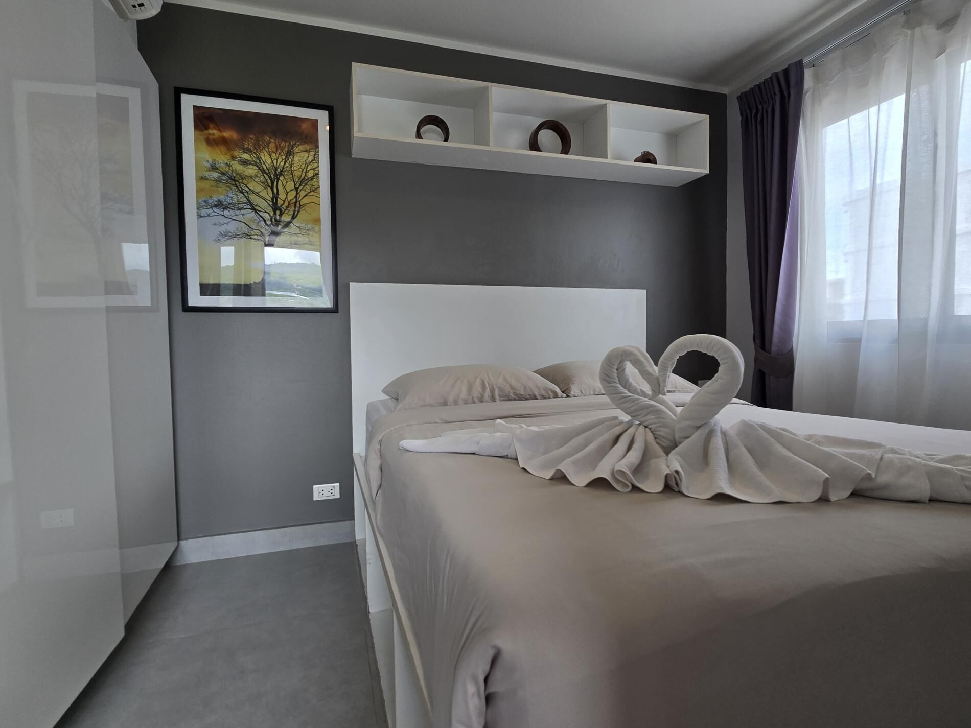 อพาร์ทเมนท์, ระเบียง, วิวภูเขา | ตู้นิรภัยในห้องพัก, ผ้าม่านกันแสง, เตารีด/โต๊ะรีดผ้า, Wi-Fi ฟรี