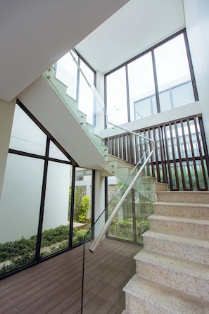 Vila Keluarga, balkon, pemandangan kebun | Brankas, meja kerja, dan Wi-Fi gratis