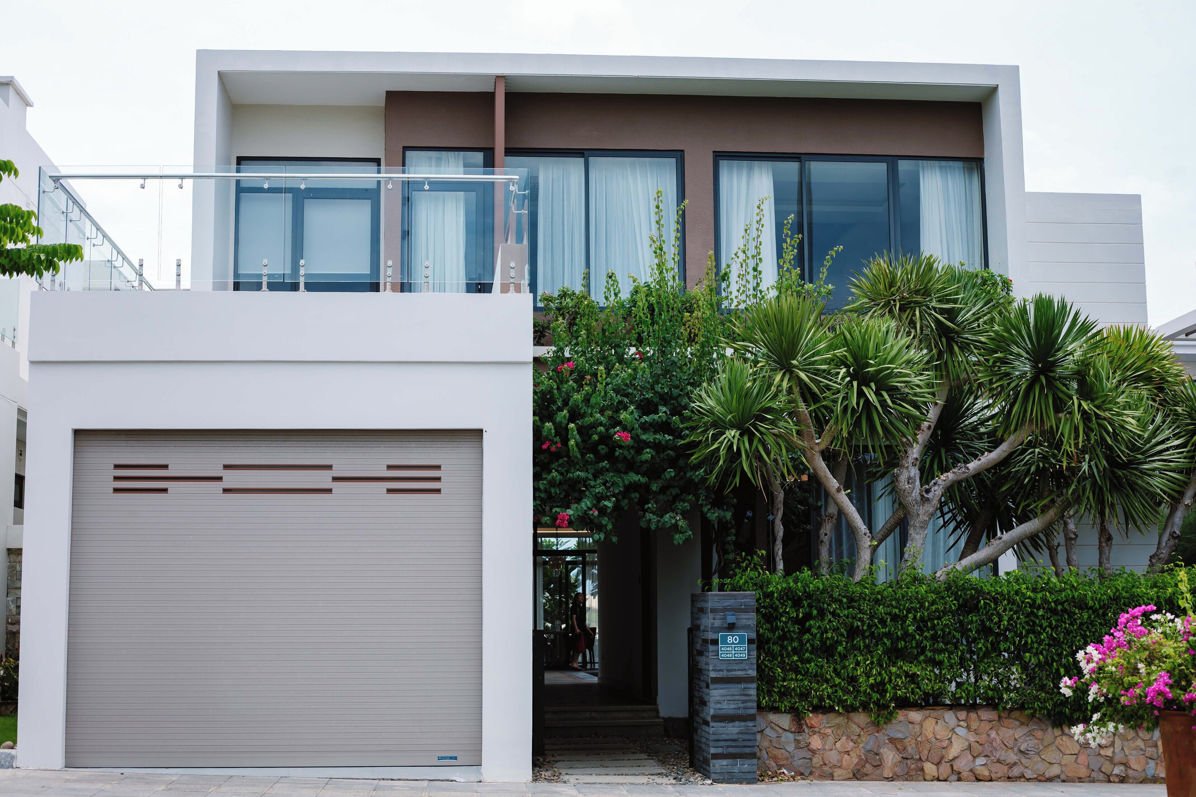 Villa Familiale, balcon, vue jardin | Coffres-forts dans les chambres, bureau, Wi-Fi gratuit