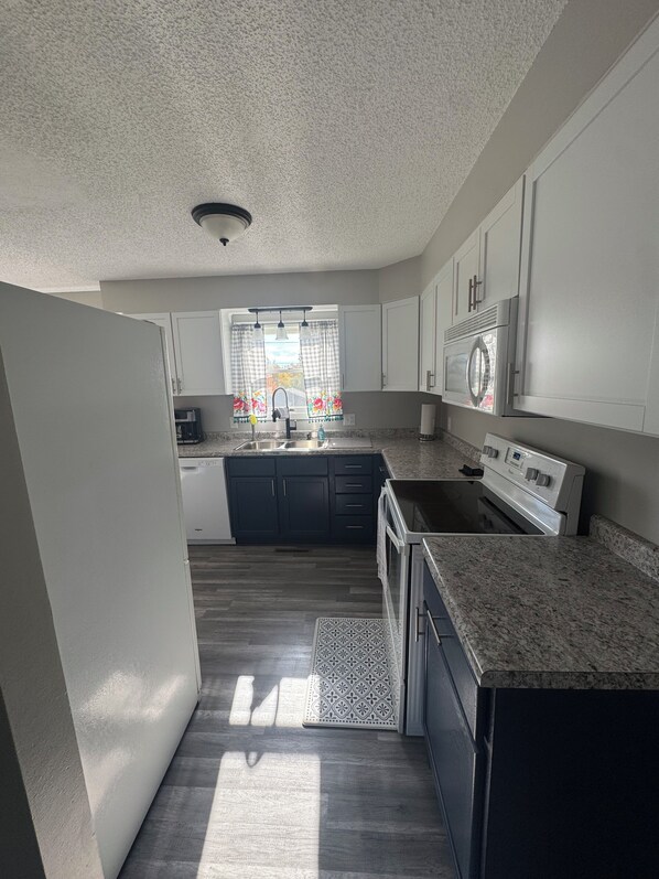 Microwave, oven, stovetop