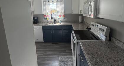 Warm comfy home near ORV & downtown calumet