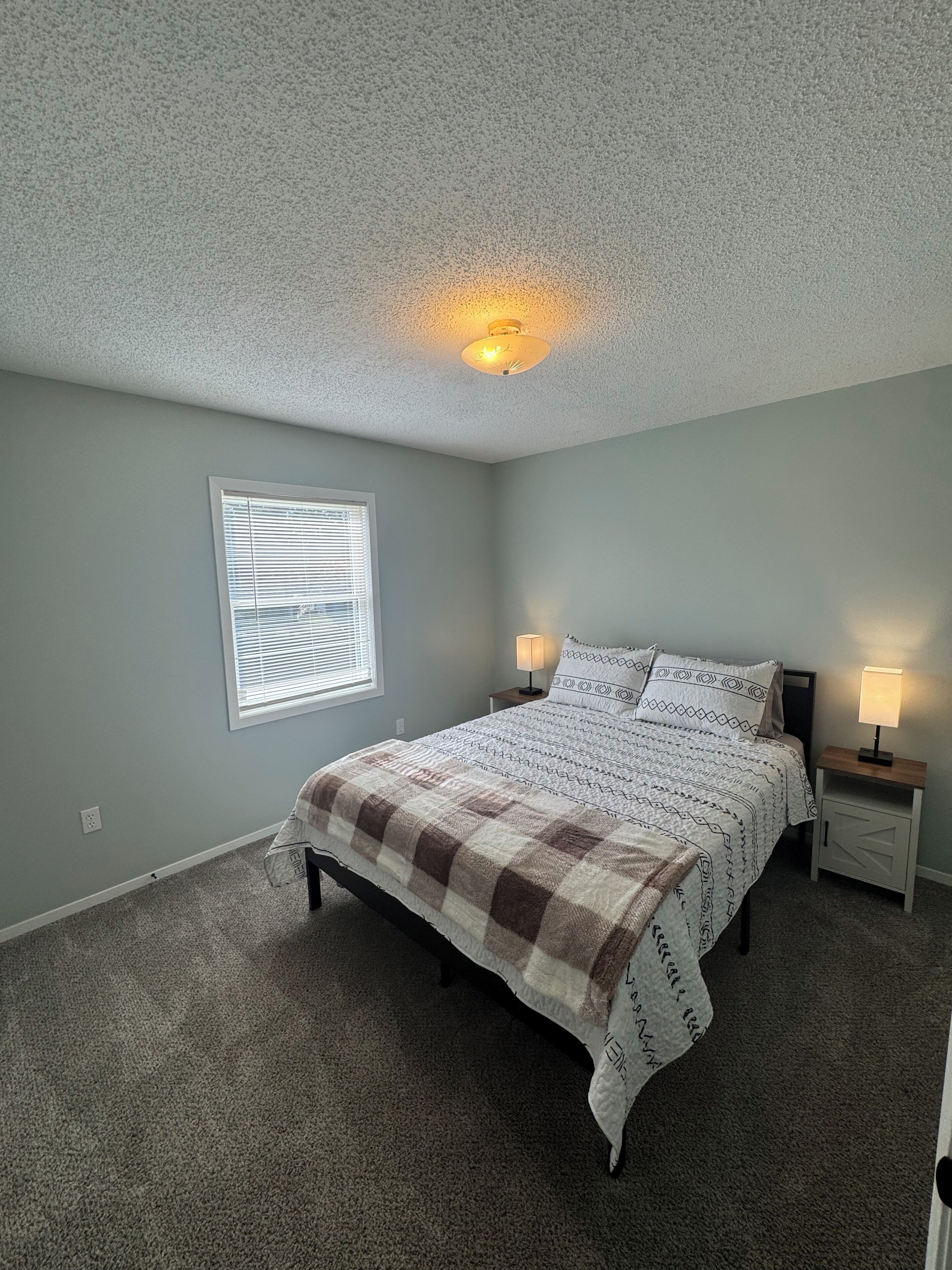 3 bedrooms, WiFi, bed sheets, wheelchair access