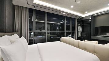 Junior Double Room | Free minibar items, desk, laptop workspace, blackout drapes