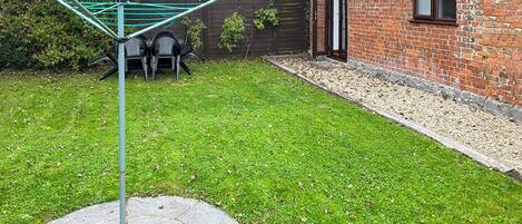 المنطقة المحيطة بالمنشأة