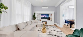 Single Family 3BR Home Game Room Parking