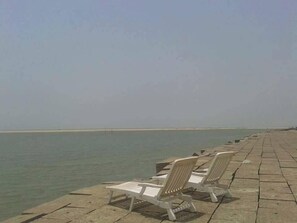 Vista para praia/oceano