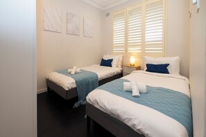 2 makuuhuonetta, silitysrauta/-lauta, Wi-Fi, vuodevaatteet