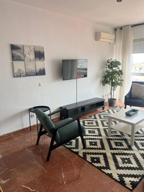 Apartamento, vista para a cidade, na torre | Wi-Fi de cortesia