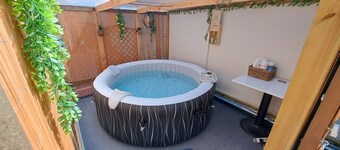 ZEN room in a homestay