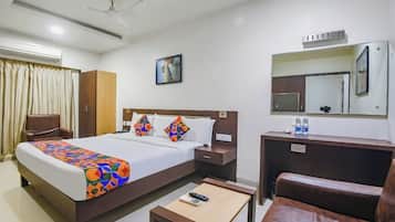 In-room safe, free WiFi