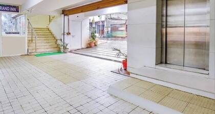 HOTEL LEELA GRAND INN