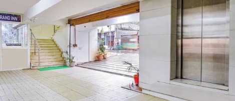 숙박 시설 정면