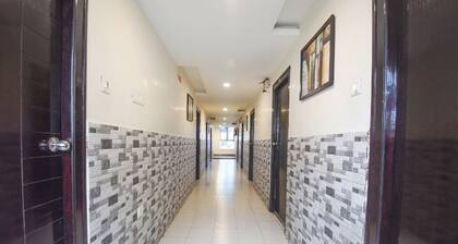 HOTEL LEELA GRAND INN