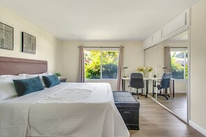 3 عدّة غرف نوم ومكتب ومكواة/لوح كي وواي فاي