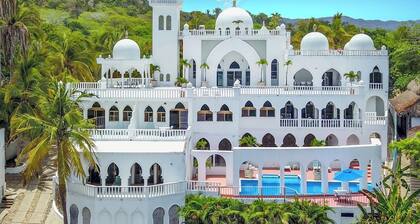 Spacious apartment with terrace and ocean view -Bello Horizonte