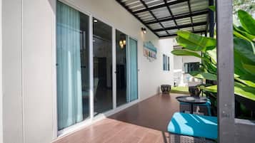 Family Double Room, Pool View | Laptop workspace, free WiFi