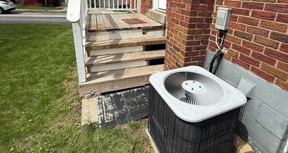 Charming 2-Bedroom Ranch Style Home With Spacious Backyard in Washington PA