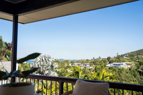 Property grounds - The Coral Hideaway - coastal escape/ocean views (Pacific Heights)