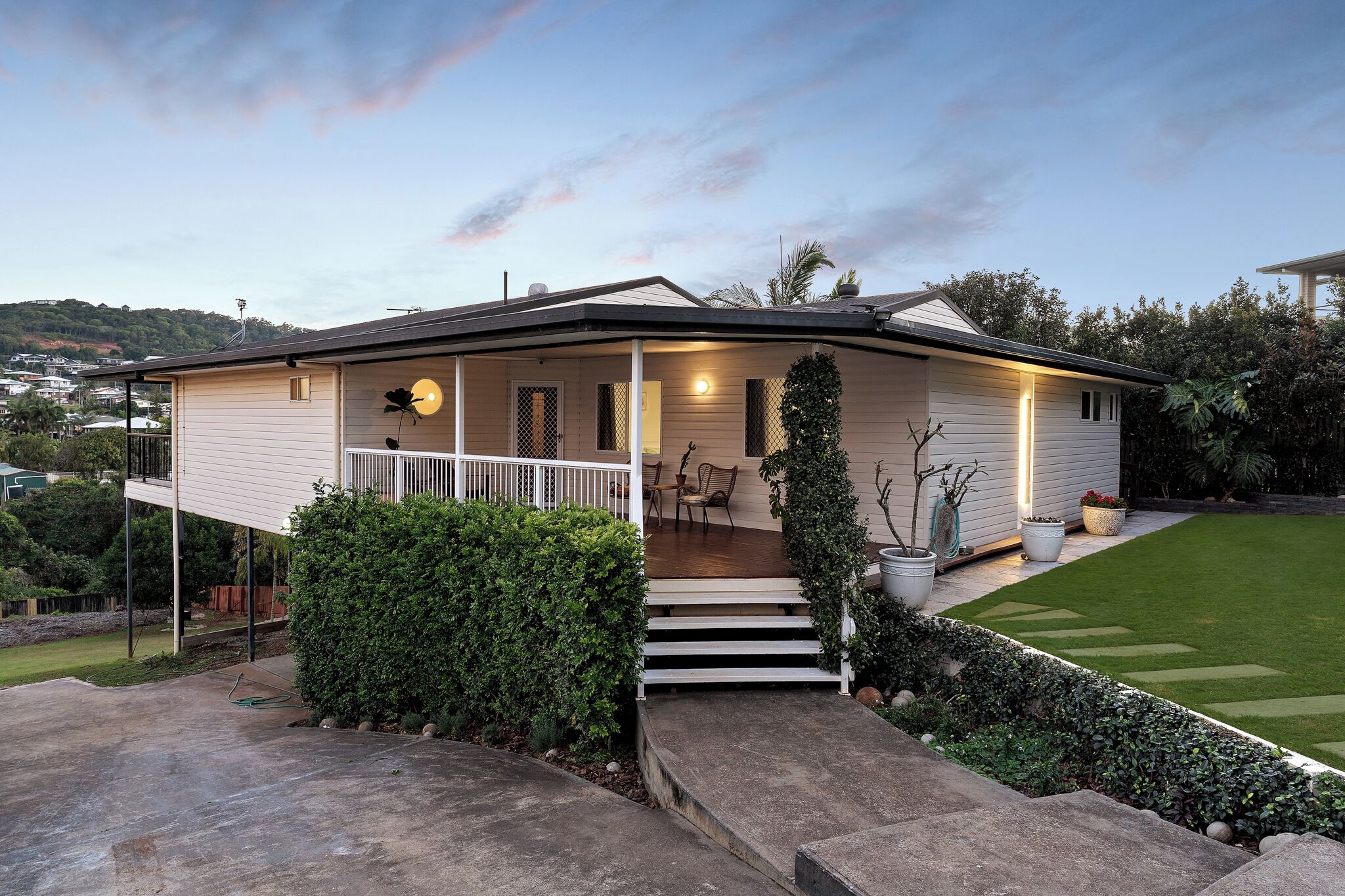 المنشأة من الخارج