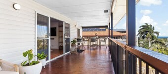 The Coral Hideaway - coastal escape/ocean views