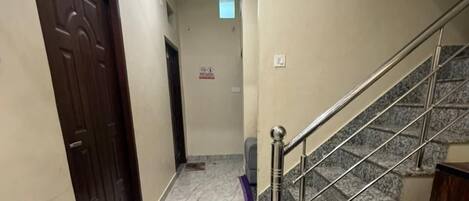 Televisión LED de 32 pulgadas con canales digitales