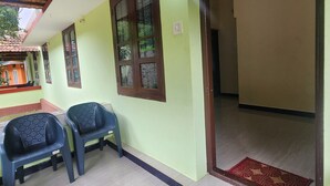 Mặt tiền nơi lưu trú