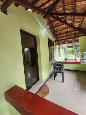 Deluxe Room, Balcony, City View | Free WiFi, bed sheets - Siruvani River Retreat (Mannarkkad)