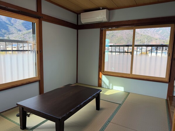 Quadruple Room, Mountain View | Free WiFi - Kawaguchiko Shirataki Ryokan (Fujikawaguchiko)