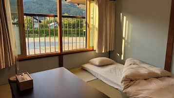 Japanese-style Twin Room | WiFi (free)