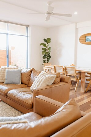 Living area - Beachfront Getaway with Views, Pool & Tennis Court (Newcastle East)