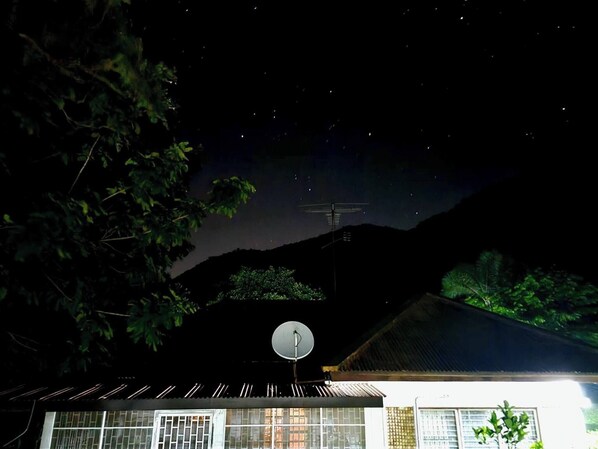 Habitación, 2 habitaciones, vistas al jardín | Exterior