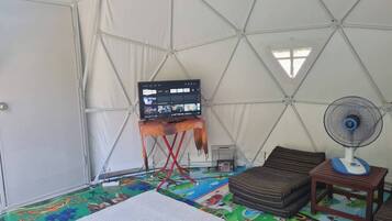 Room, 2 Bedrooms, Garden View | Interior