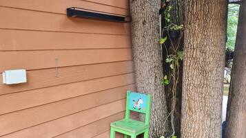 Room, 2 Bedrooms, Garden View | Property grounds