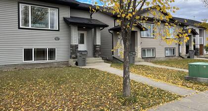 3 adjacent 4-bed homes: Park Views, Fully Stocked