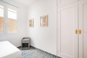 Apartamento, 2 quartos | Wi-Fi de cortesia, acesso para cadeiras de rodas