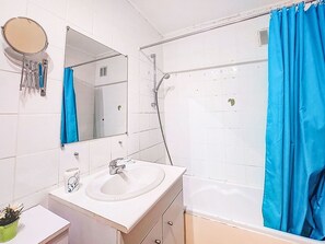 Bathroom - Beaulieu by Interhome (Saint Gervais)