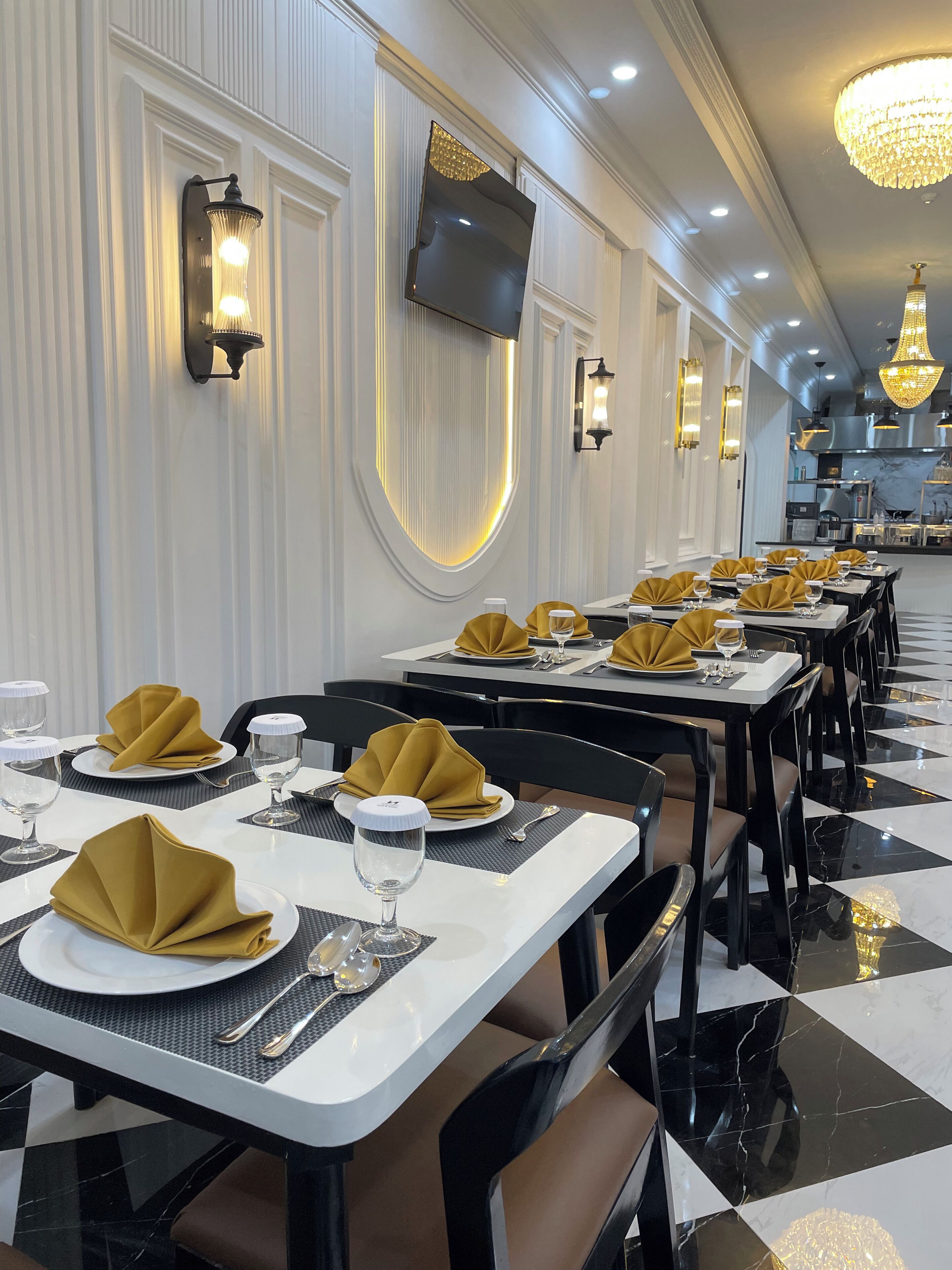 Daily buffet breakfast (IDR 85000 per person)